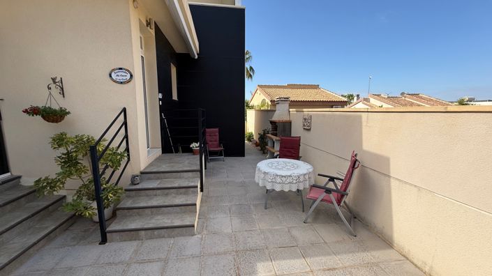 Image No.19-2 Bed Villa for sale