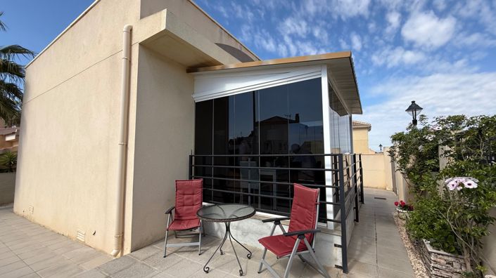 Image No.25-2 Bed Villa for sale