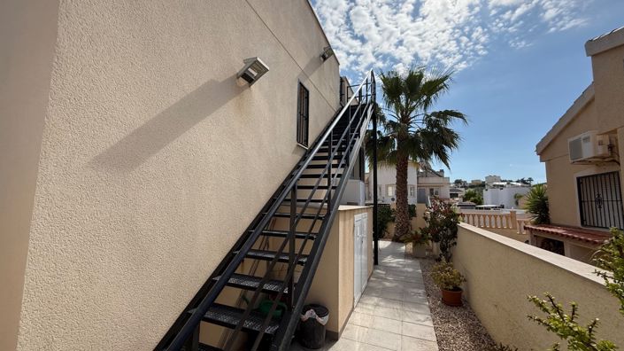 Image No.29-2 Bed Villa for sale