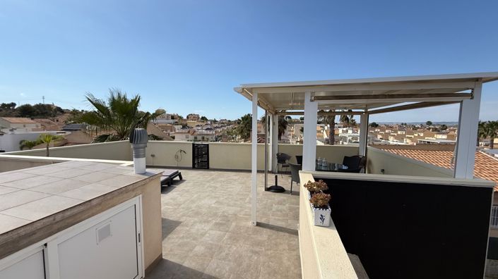 Image No.35-2 Bed Villa for sale