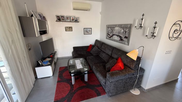 Image No.6-2 Bed Villa for sale