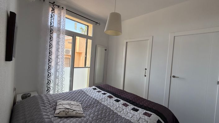 Image No.10-2 Bed Villa for sale