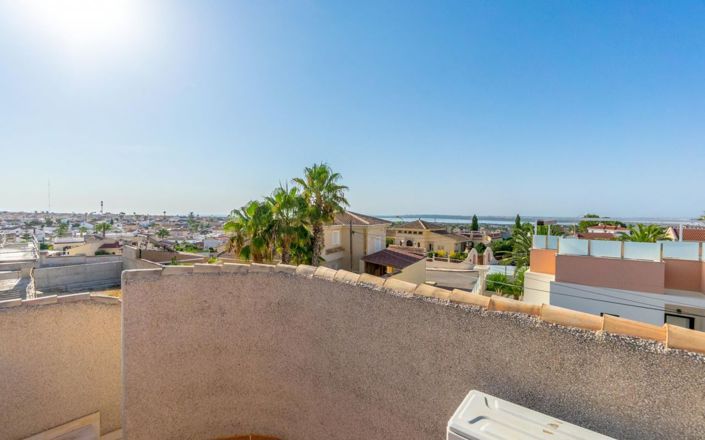 Image No.20-3 Bed Villa for sale