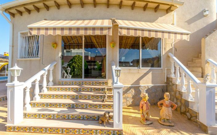 Image No.4-3 Bed Villa for sale