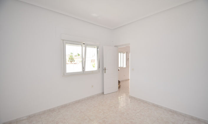 Image No.13-2 Bed Villa for sale