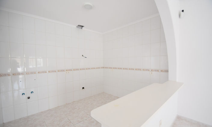 Image No.9-2 Bed Villa for sale