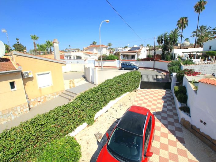 Image No.28-3 Bed Villa for sale