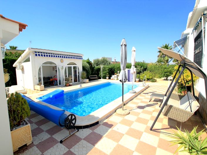 Image No.30-3 Bed Villa for sale