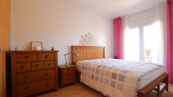 Image No.17-3 Bed Townhouse for sale