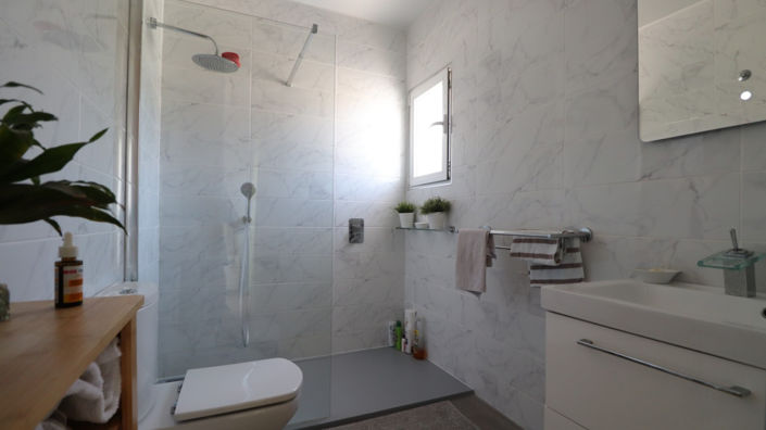 Image No.18-3 Bed Townhouse for sale