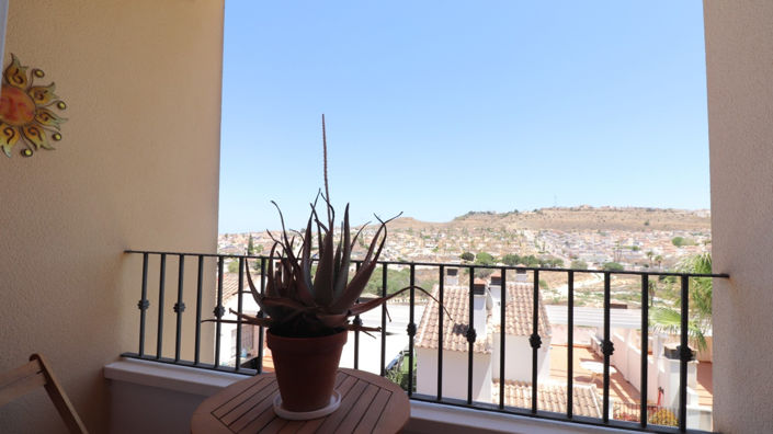 Image No.20-3 Bed Townhouse for sale