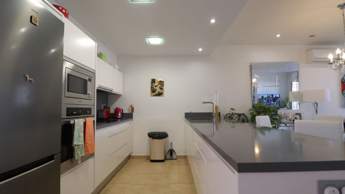 Image No.8-3 Bed Townhouse for sale