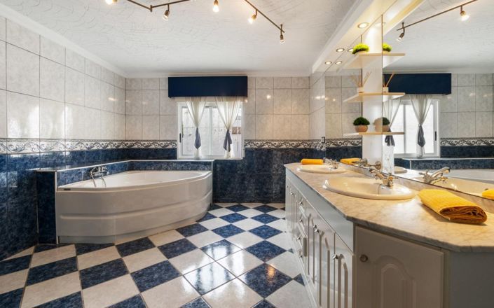 Image No.19-3 Bed Villa for sale