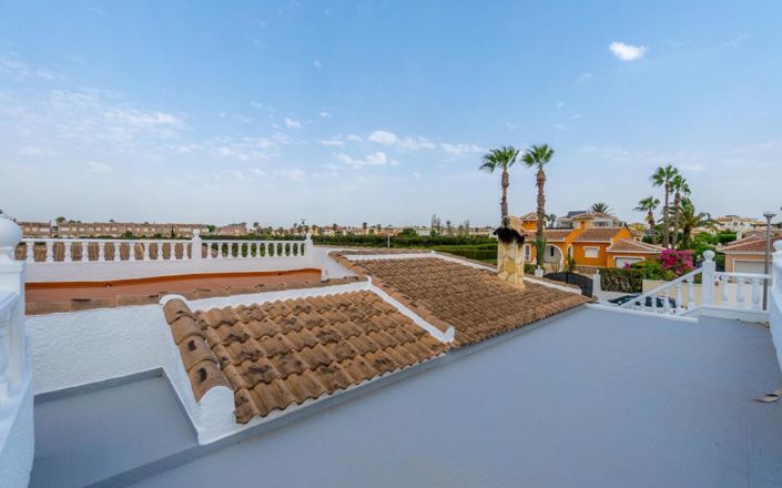 Image No.29-3 Bed Villa for sale