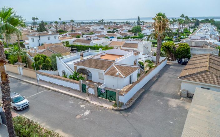 Image No.43-3 Bed Villa for sale