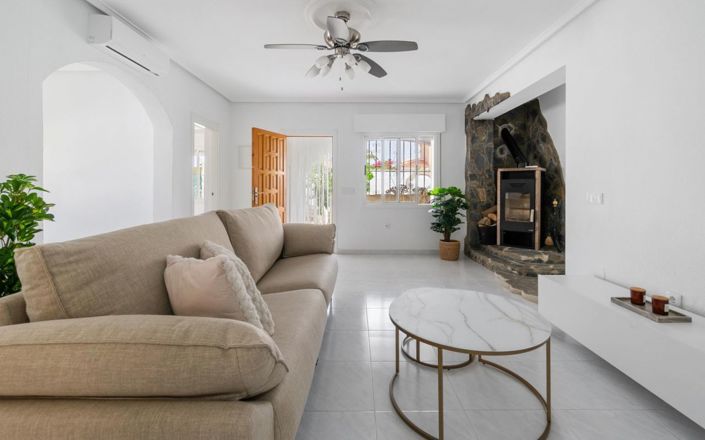 Image No.9-3 Bed Villa for sale