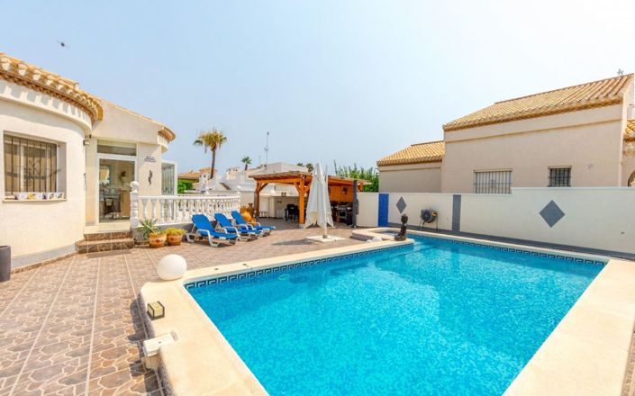 Image No.31-4 Bed Villa for sale