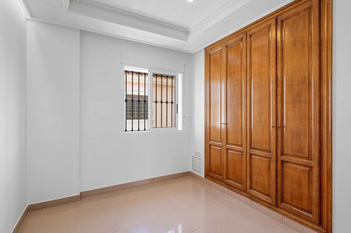 Image No.20-4 Bed Villa for sale