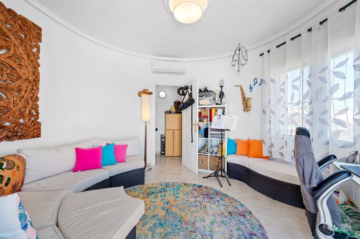 Image No.20-5 Bed Villa for sale