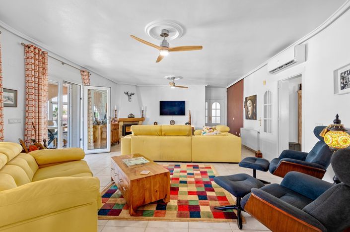 Image No.3-5 Bed Villa for sale