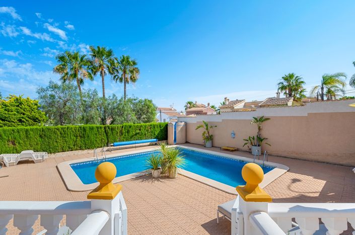 Image No.37-5 Bed Villa for sale