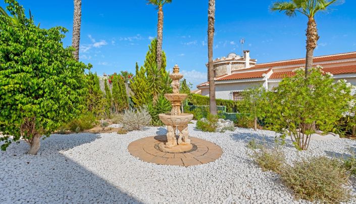 Image No.49-5 Bed Villa for sale