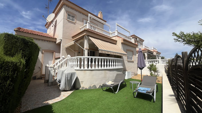 Image No.1-3 Bed Villa for sale
