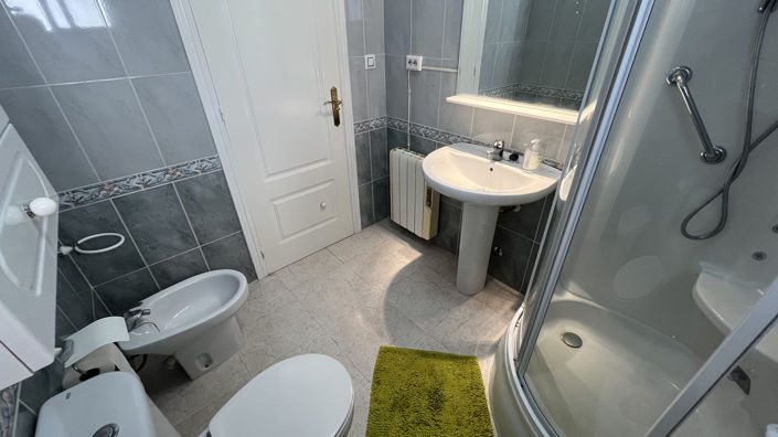 Image No.29-3 Bed Villa for sale