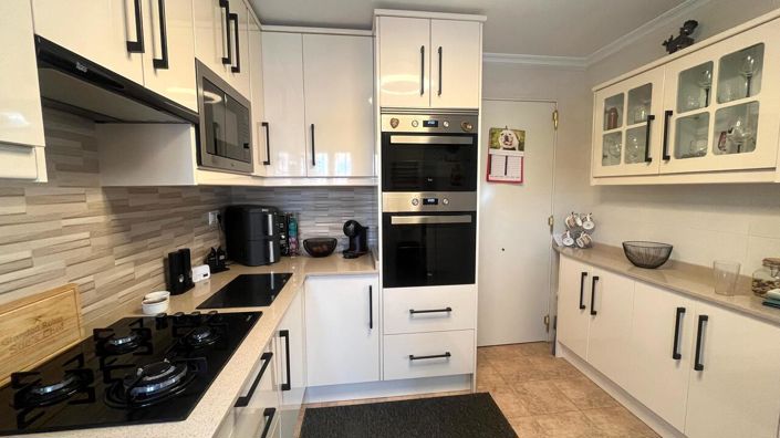 Image No.10-3 Bed Villa for sale