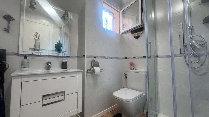 Image No.21-3 Bed Villa for sale