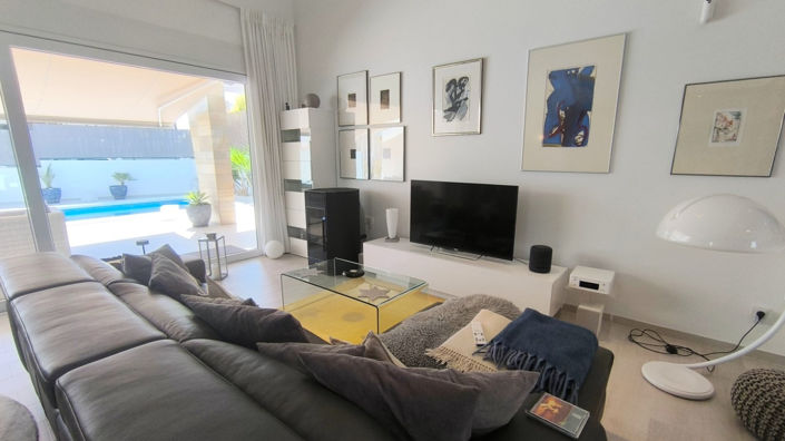 Image No.5-3 Bed Villa for sale