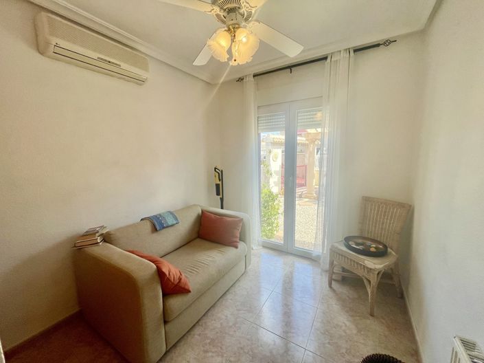 Image No.19-3 Bed Villa for sale