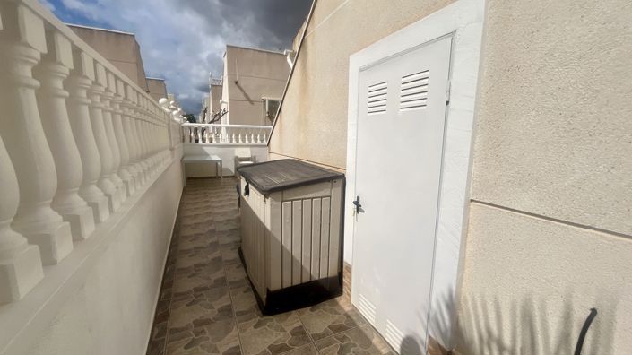 Image No.37-3 Bed Villa for sale