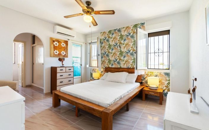 Image No.17-3 Bed Villa for sale