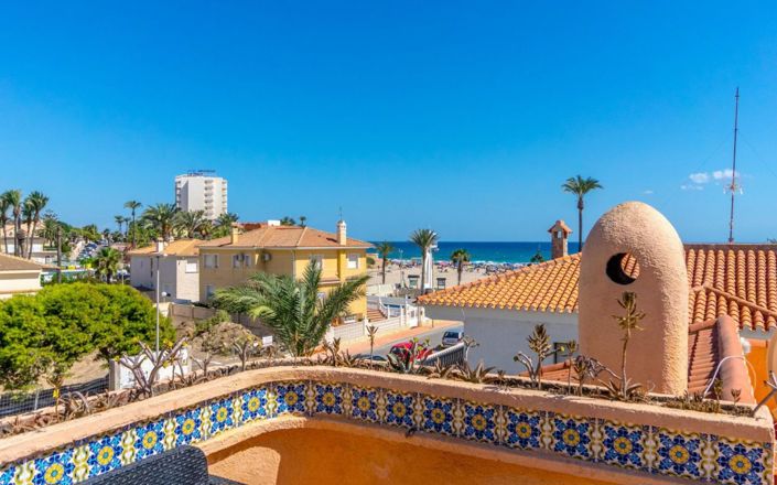 Image No.3-3 Bed Villa for sale