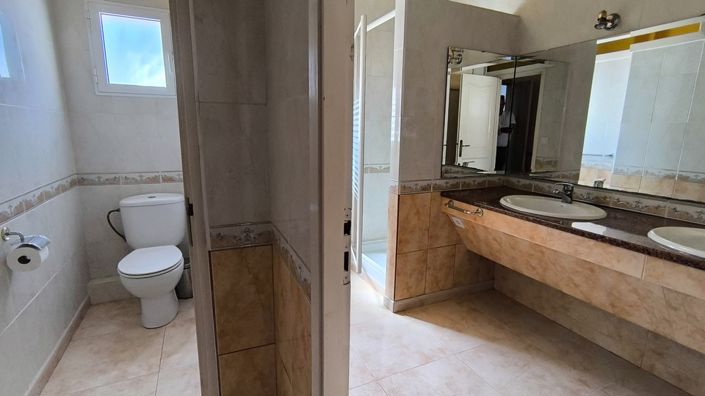 Image No.12-5 Bed Villa for sale