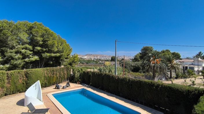 Image No.34-5 Bed Villa for sale