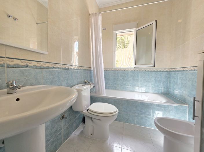 Image No.13-3 Bed Villa for sale