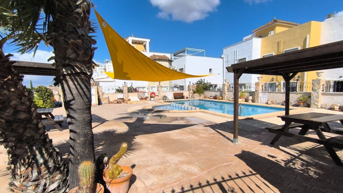 Image No.1-3 Bed Property for sale