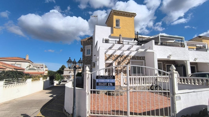 Image No.2-3 Bed Property for sale