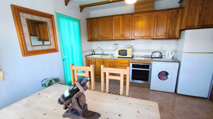 Image No.8-3 Bed Property for sale