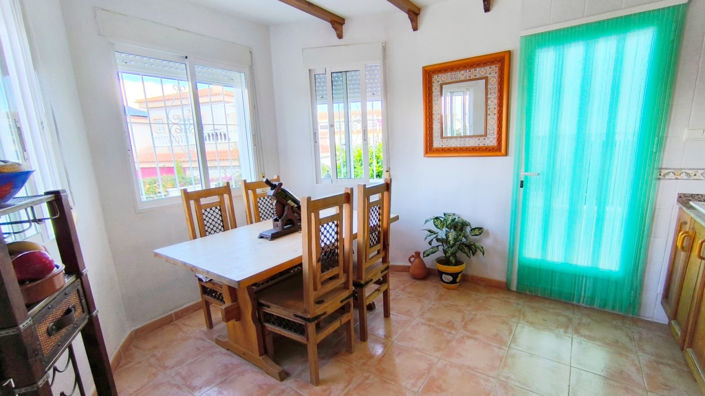 Image No.9-3 Bed Property for sale