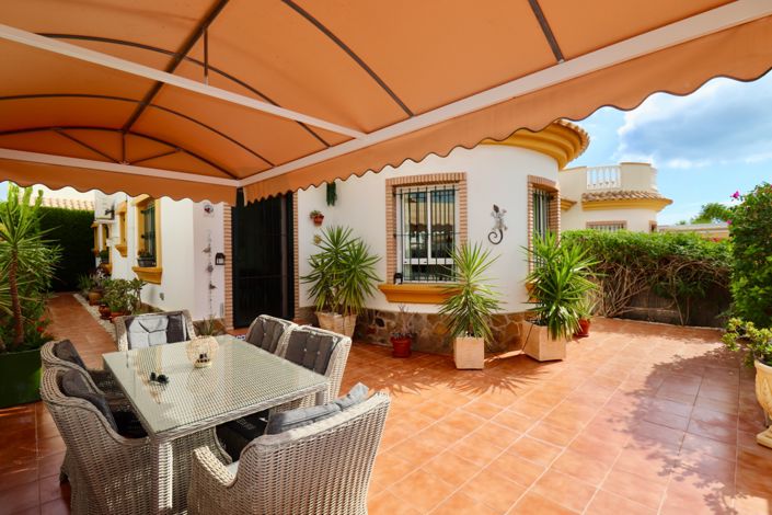 Image No.3-2 Bed Villa for sale