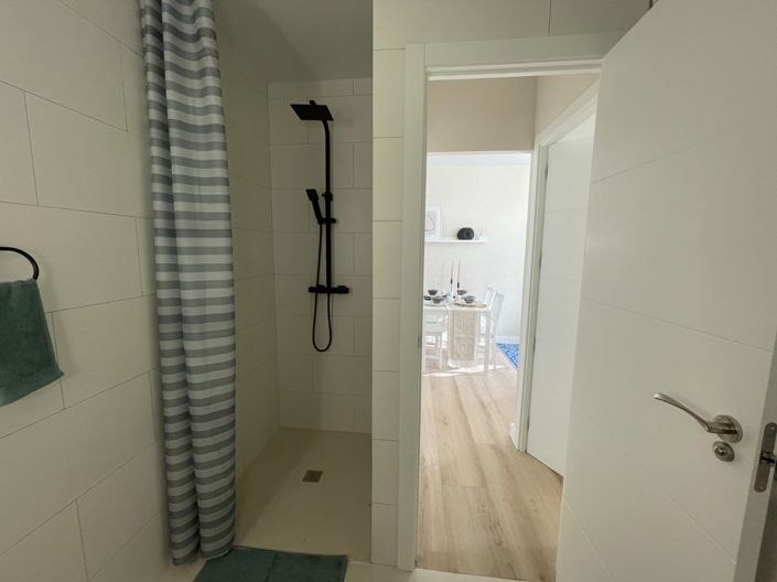 Image No.9-2 Bed Bungalow for sale