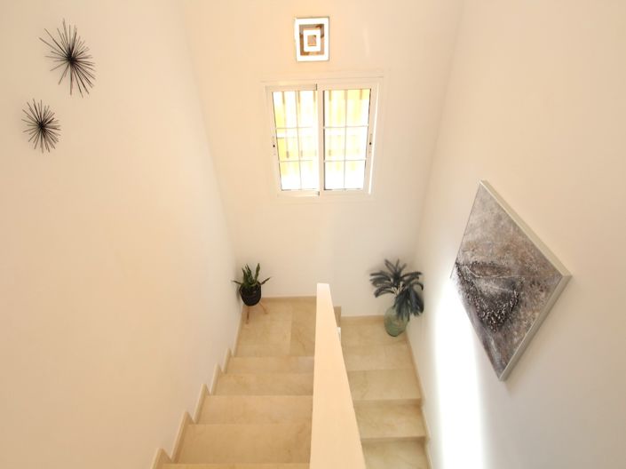 Image No.24-3 Bed Villa for sale