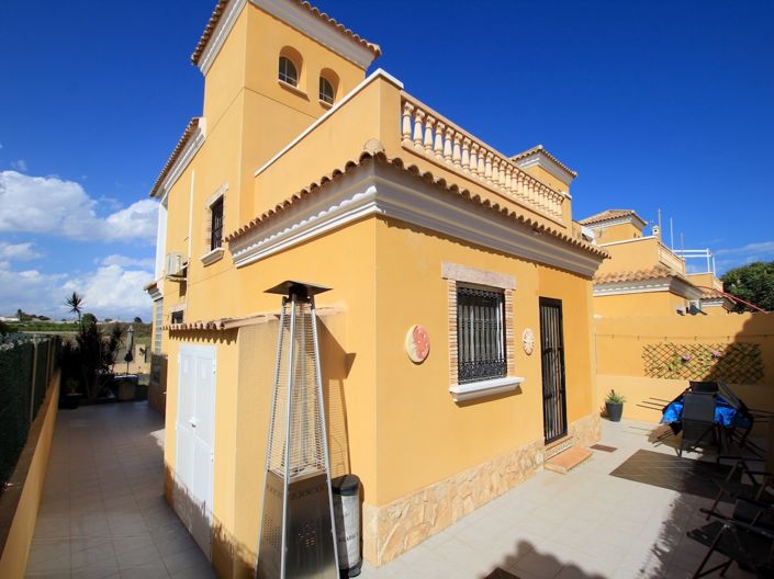 Image No.35-3 Bed Villa for sale