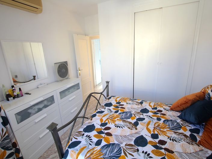 Image No.12-3 Bed Townhouse for sale