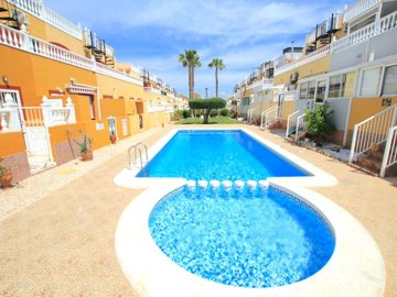 49146_bright_and_spacious_3_bedroom_townhouse_in_lo_crispin_160925190110_3