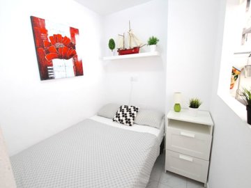 49140_stylish_one_bedroom_apartment_with_sea_views_110925135231_img_6834