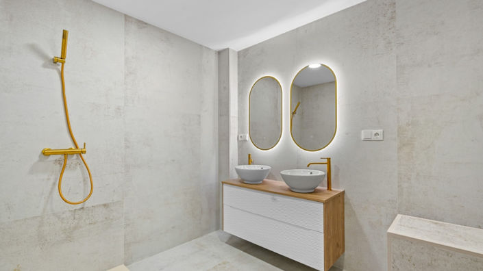 Image No.21-3 Bed Apartment for sale